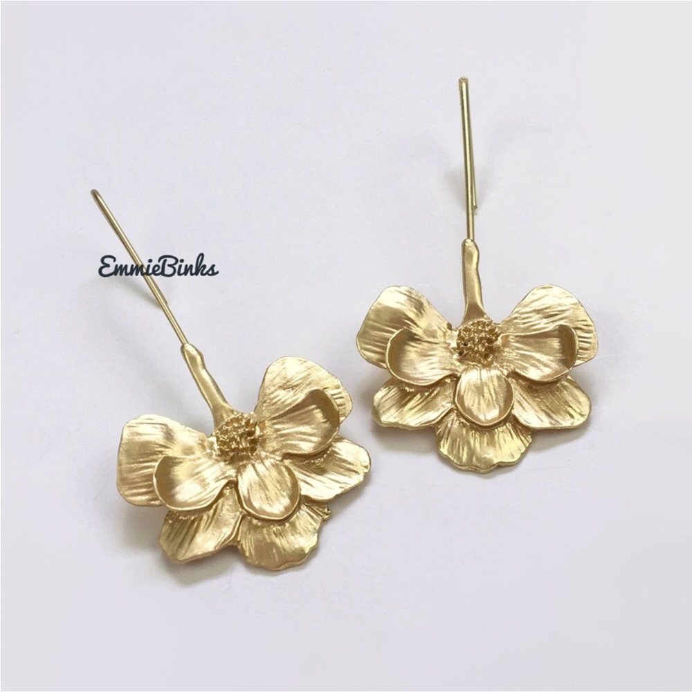 New Revolve Flutter Drop Floral Earrings ~ 8 Other Reasons